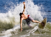 哈兰德连续三场比赛得分超过险胜，雄鹿不断突破！比赛高潮迭起