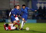 包含曼联新援状态回暖，助球队连胜升至积分榜第二的词条