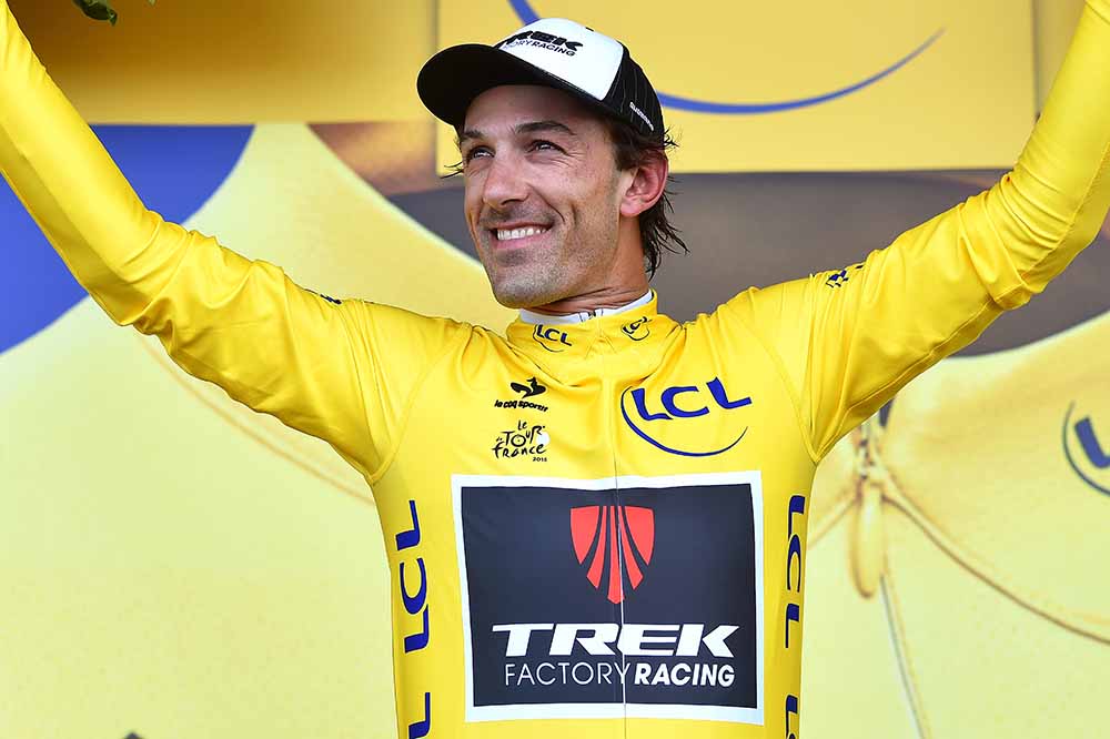  总决赛最新形势：本菲卡高居榜首，达拉斯独行侠强势追赶，冠军归属成迷